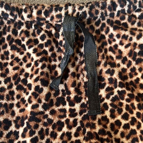 Pillow Talk Plush Leopard Pajama Pants! - Picture 9 of 14